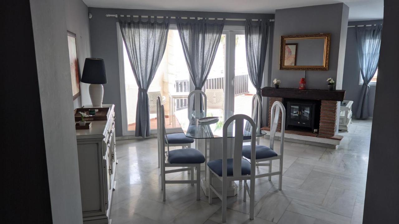 Apartamento Puerto Marina เบนัลมาเดนา ภายนอก รูปภาพ