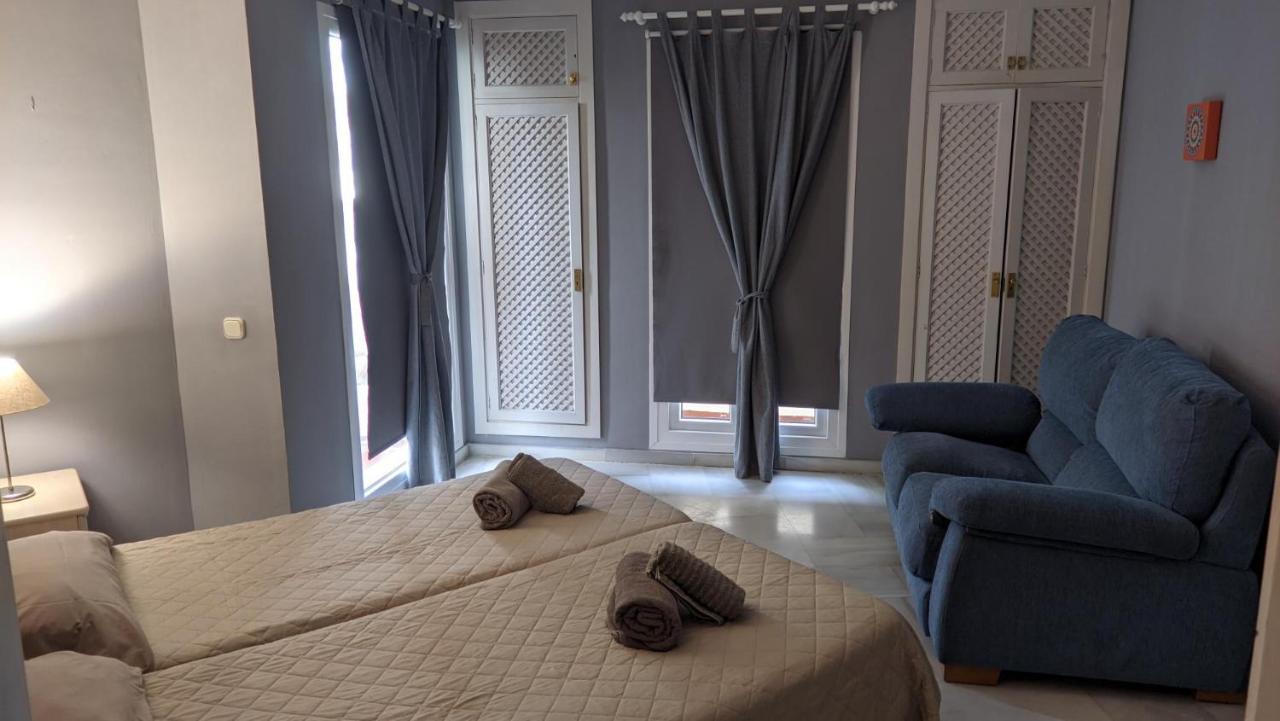 Apartamento Puerto Marina เบนัลมาเดนา ภายนอก รูปภาพ