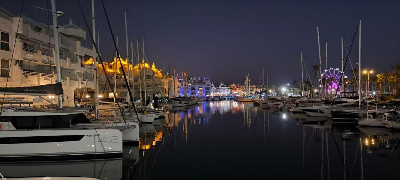 Apartamento Puerto Marina เบนัลมาเดนา ภายนอก รูปภาพ