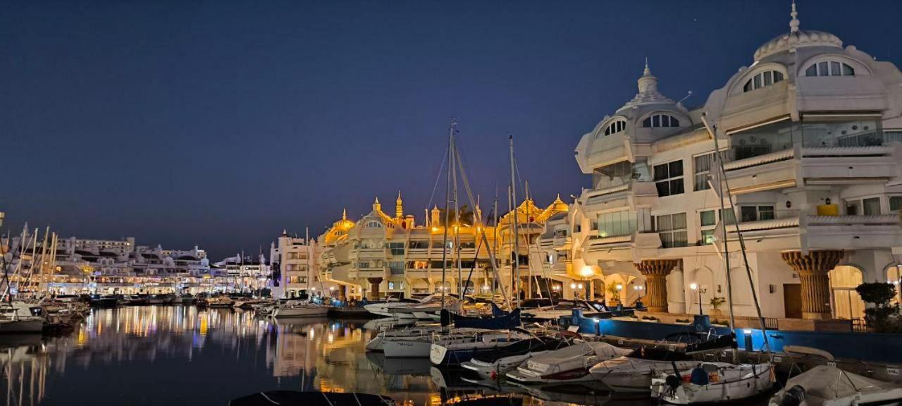 Apartamento Puerto Marina เบนัลมาเดนา ภายนอก รูปภาพ